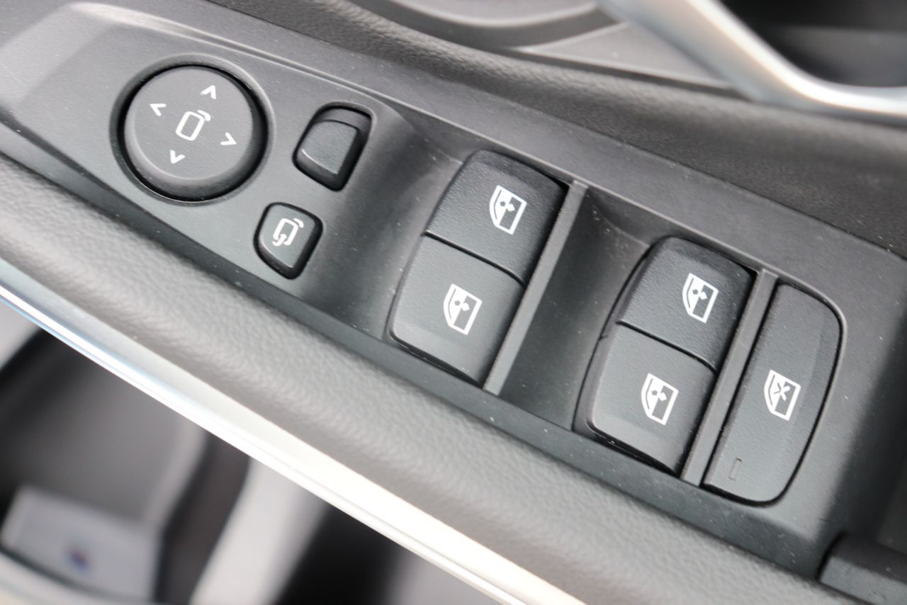 320d xDrive Berline RHD