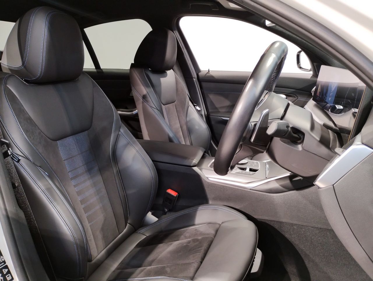 320d xDrive Berline RHD