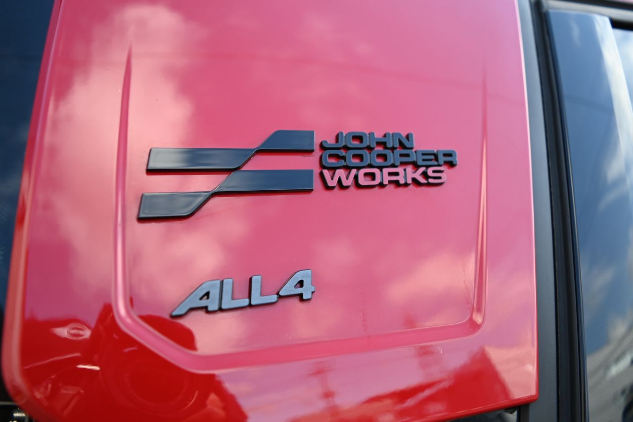 U25 MINI John Cooper Works Countryman ALL4