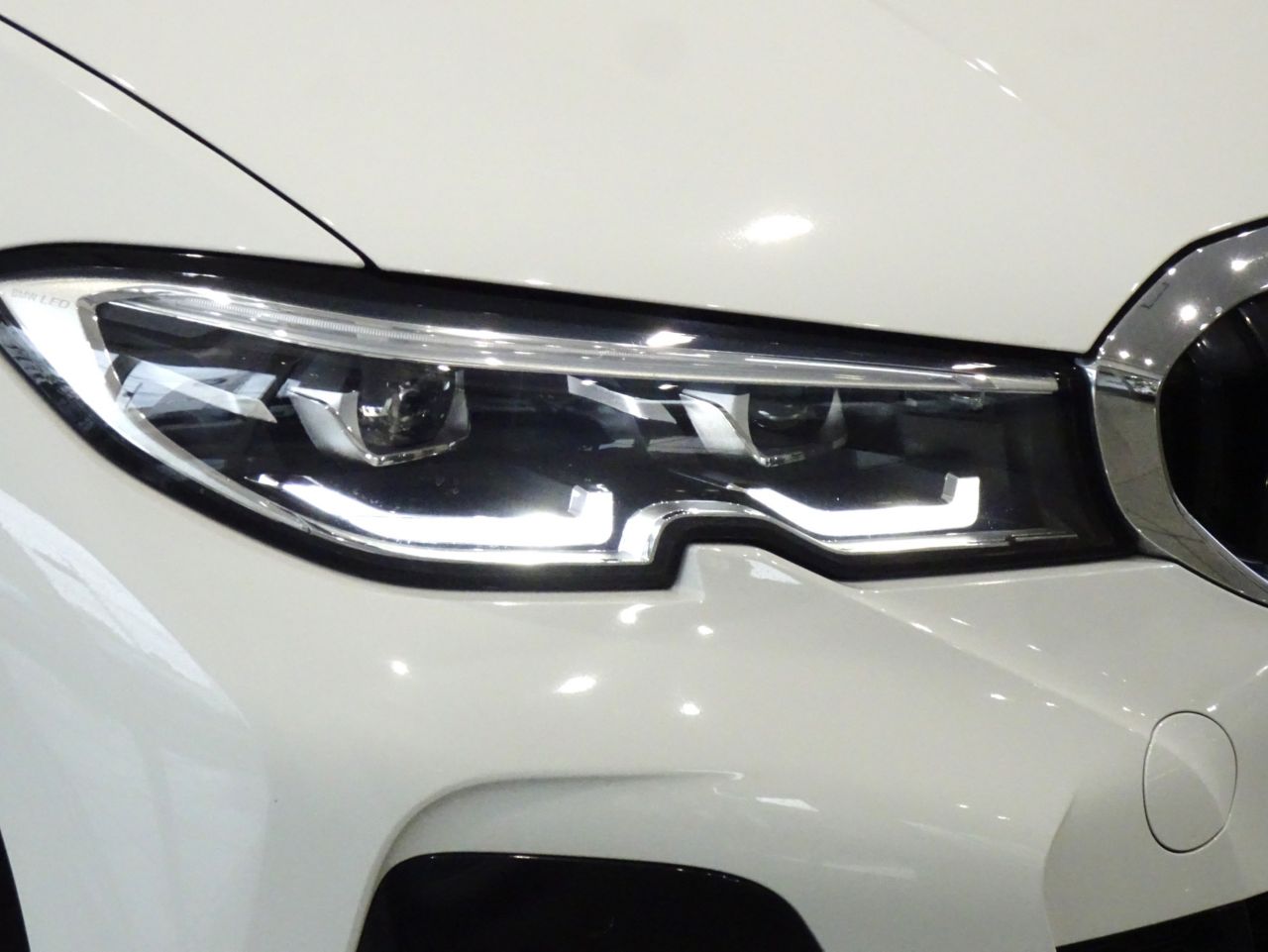 G21 320i RHD