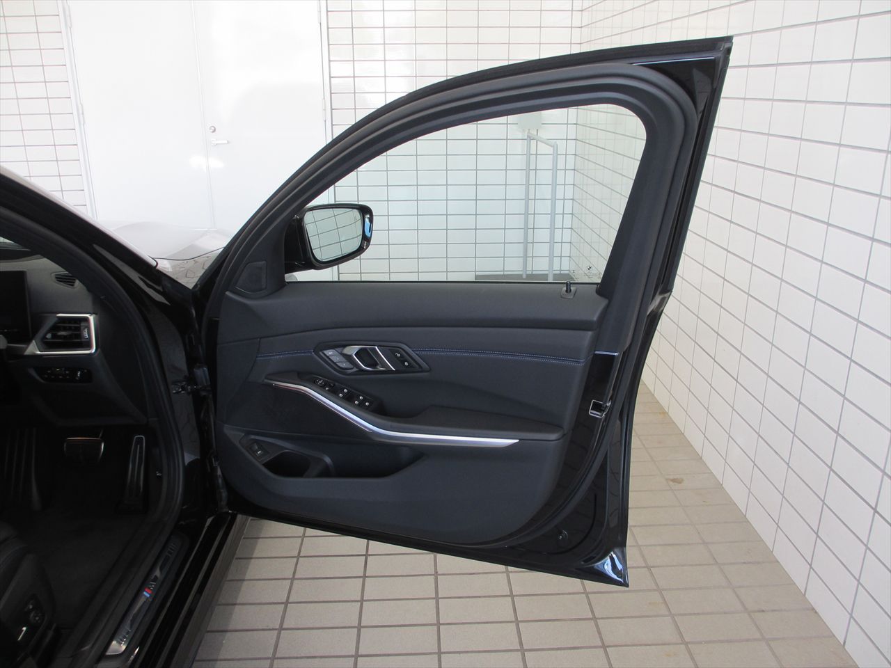 G21 320i Touring LCI RHD