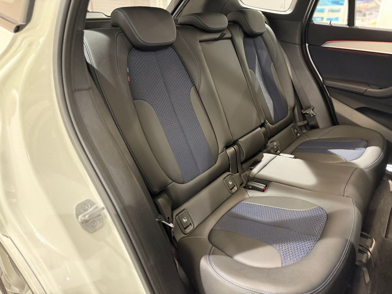 X1 sDrive18i RHD