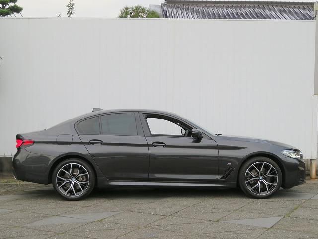 520i Sedan RHD