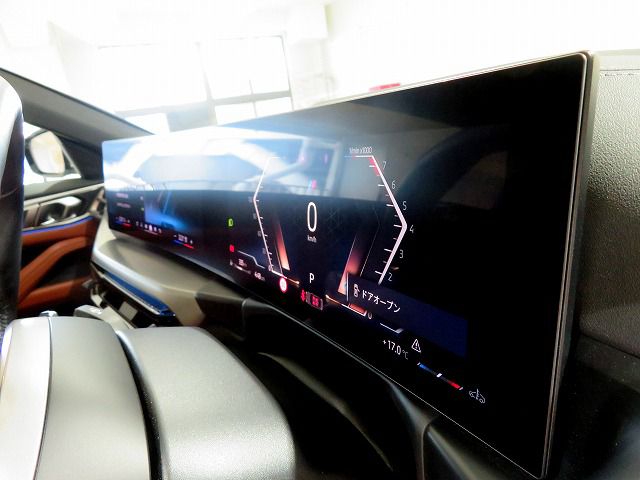 G** 4**i C********** B** 2**i RHD