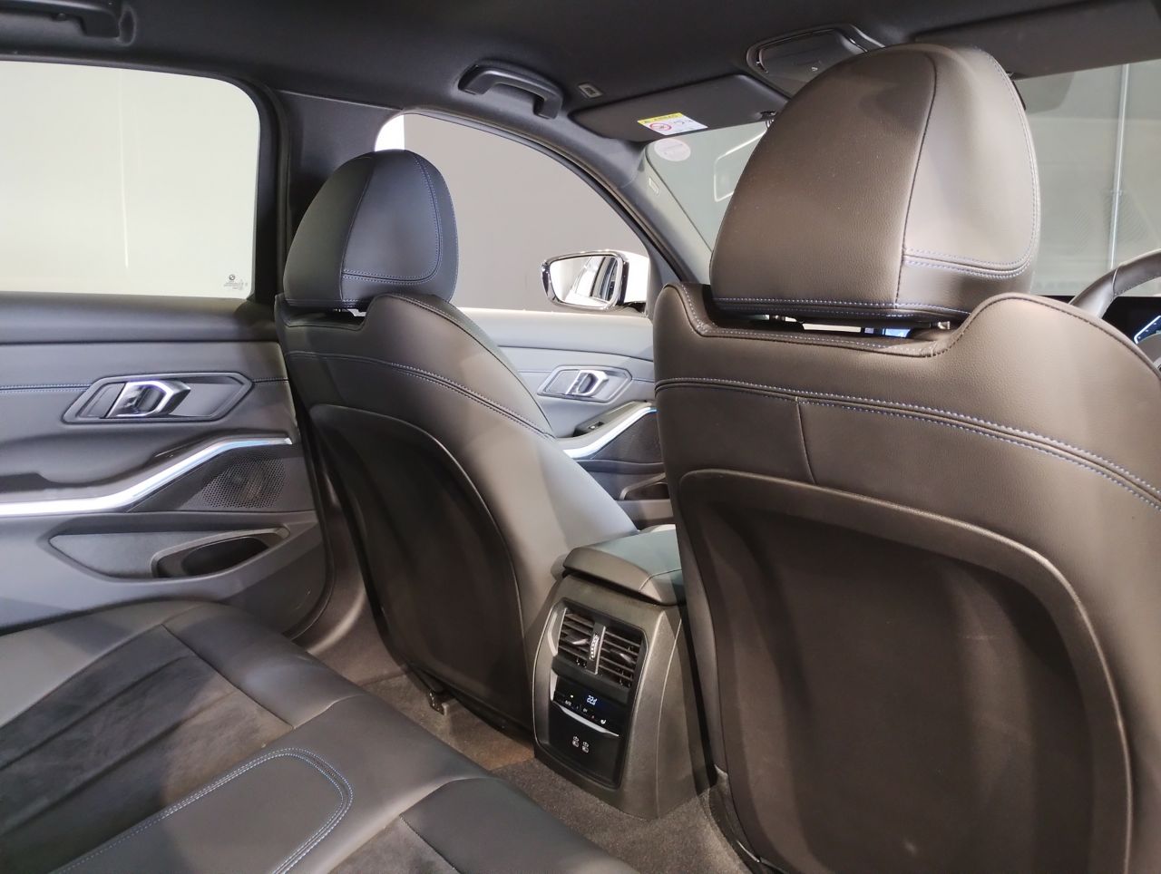 G20 320i Saloon LCI RHD MX