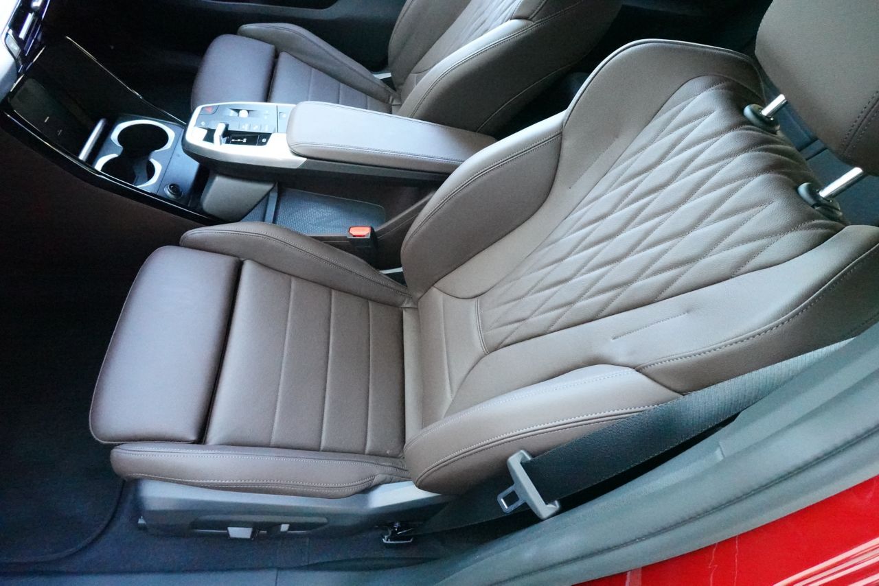 iX2 xDrive30 MSP