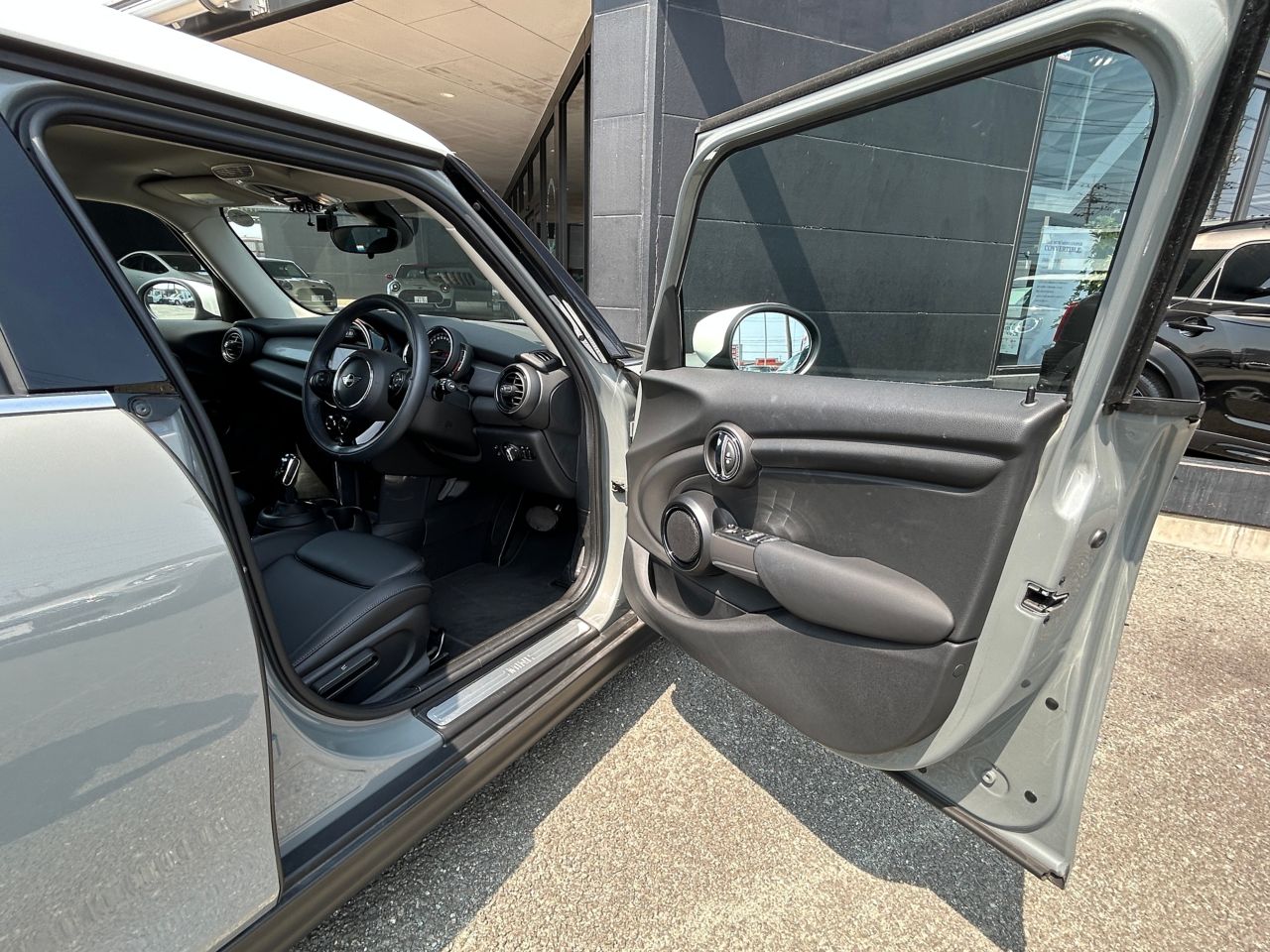 MINI F55 Cooper D 5dr Hatch LCI