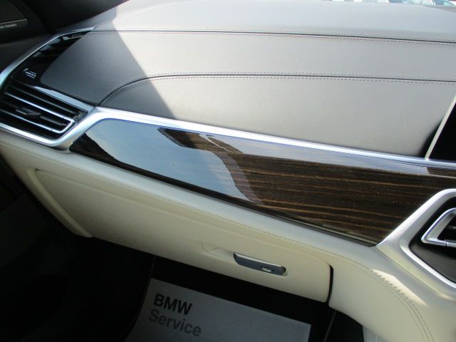 X* xDrive30d RHD