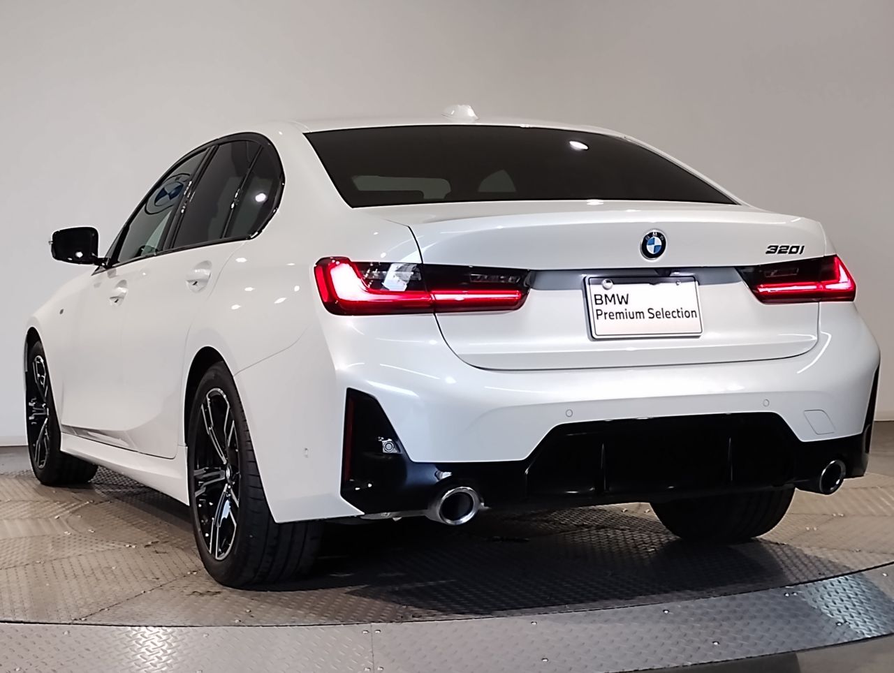 G20 320i Saloon LCI RHD MX