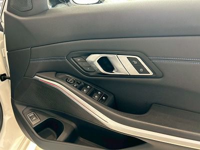 318i Touring RHD