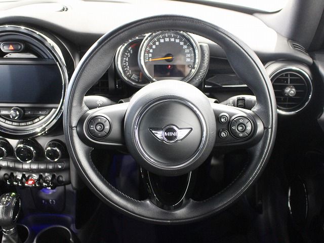 MINI CONVERTIBLE COOPER