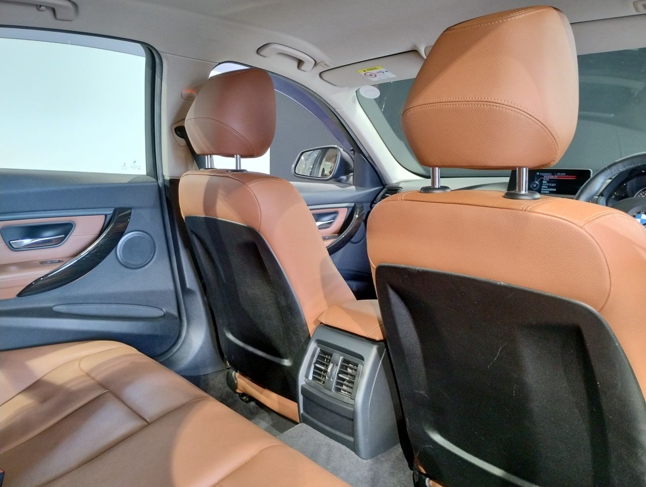 320D BLUEPERFORMANCE SEDAN RHD