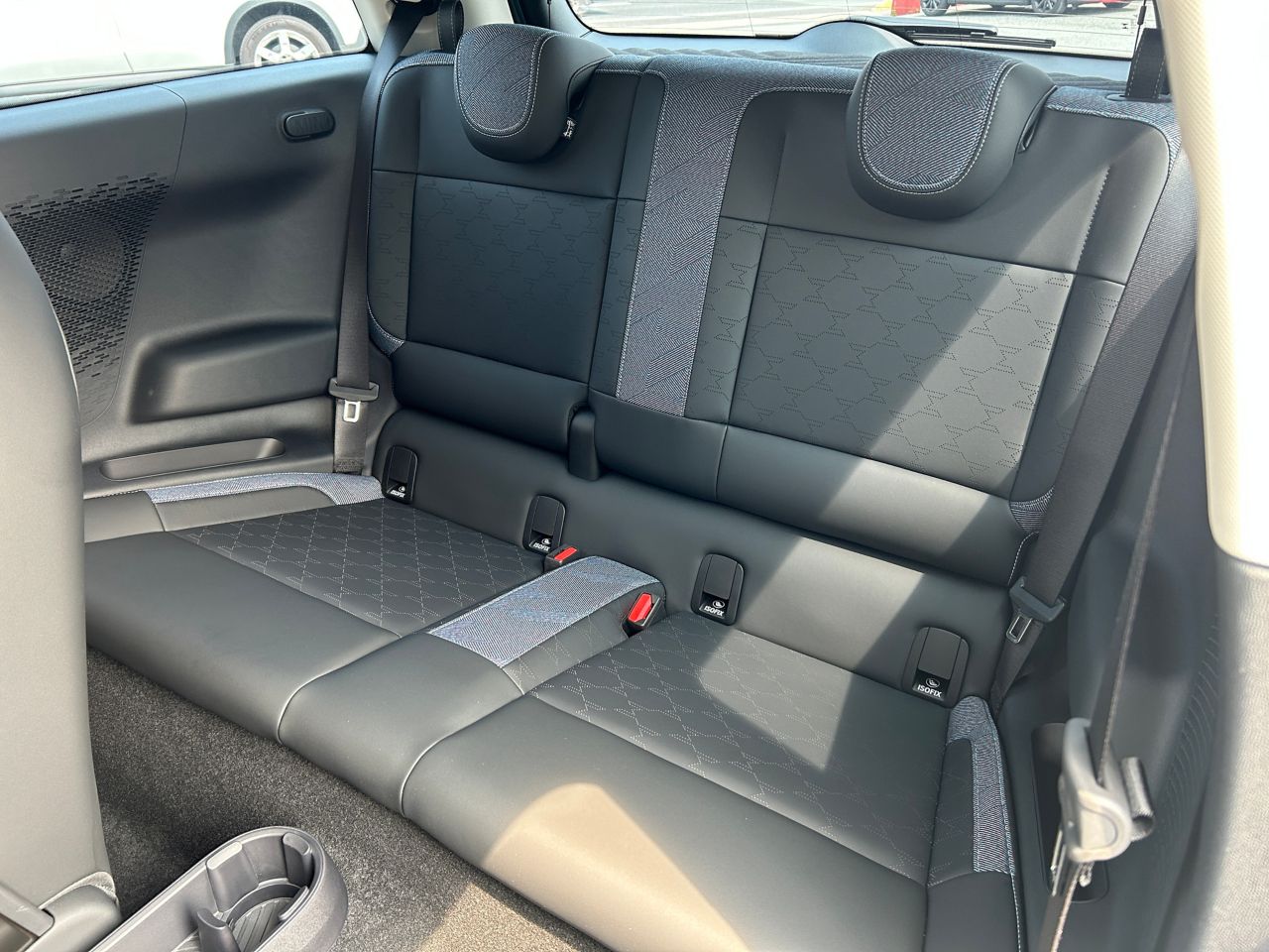 J01 MINI Cooper SE
