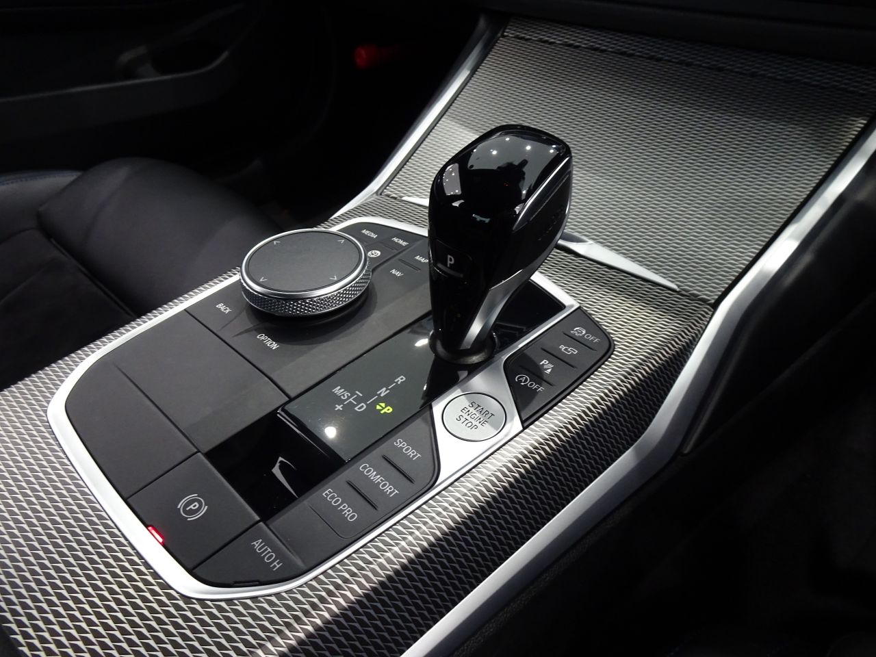 G20 320i Saloon RHD TU