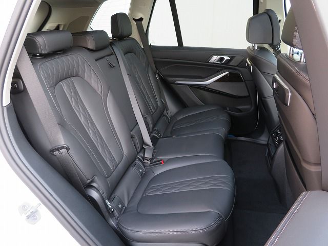 X5 xDrive30d RHD