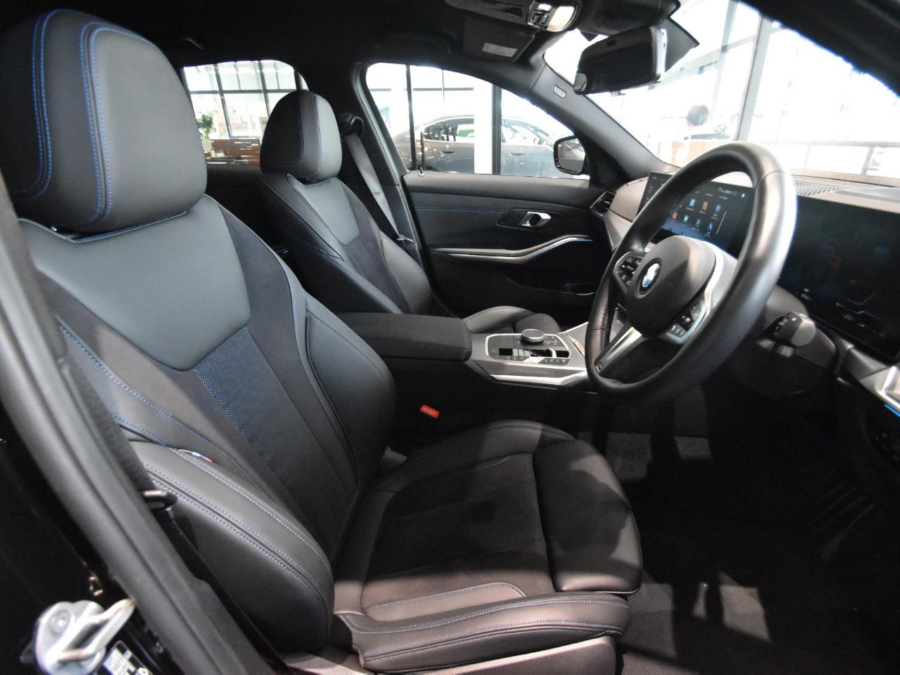 320d xDrive Berline RHD