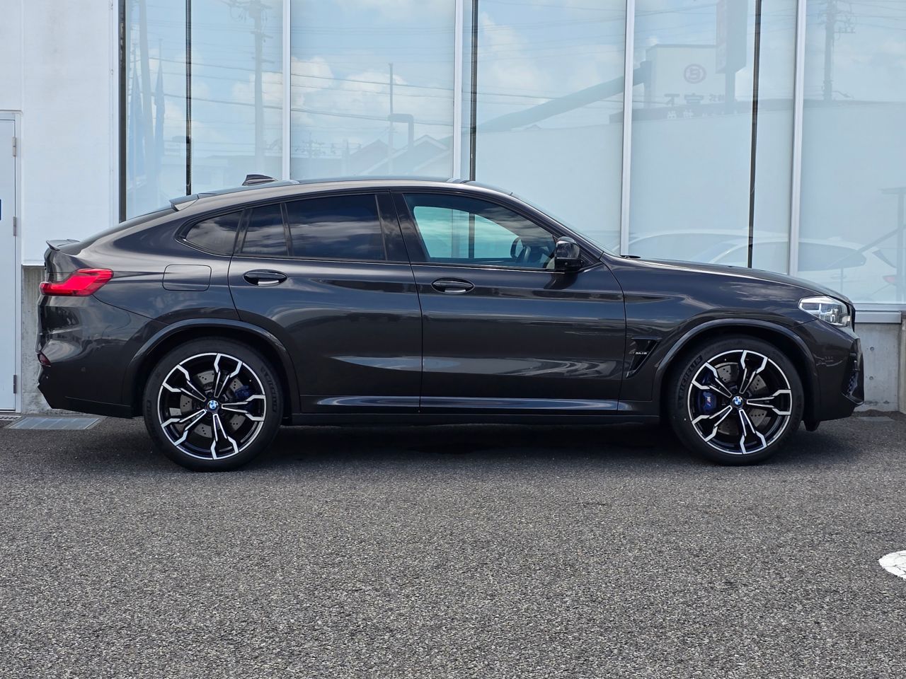 X4 M RHD