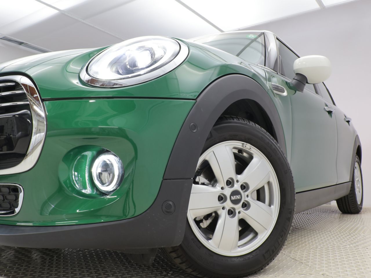 MINI F55 Cooper D 5dr Hatch LCI