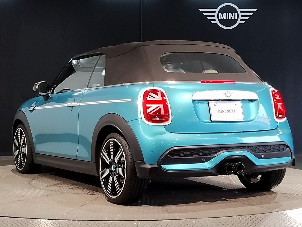 MINI Cooper S Convertible RHD