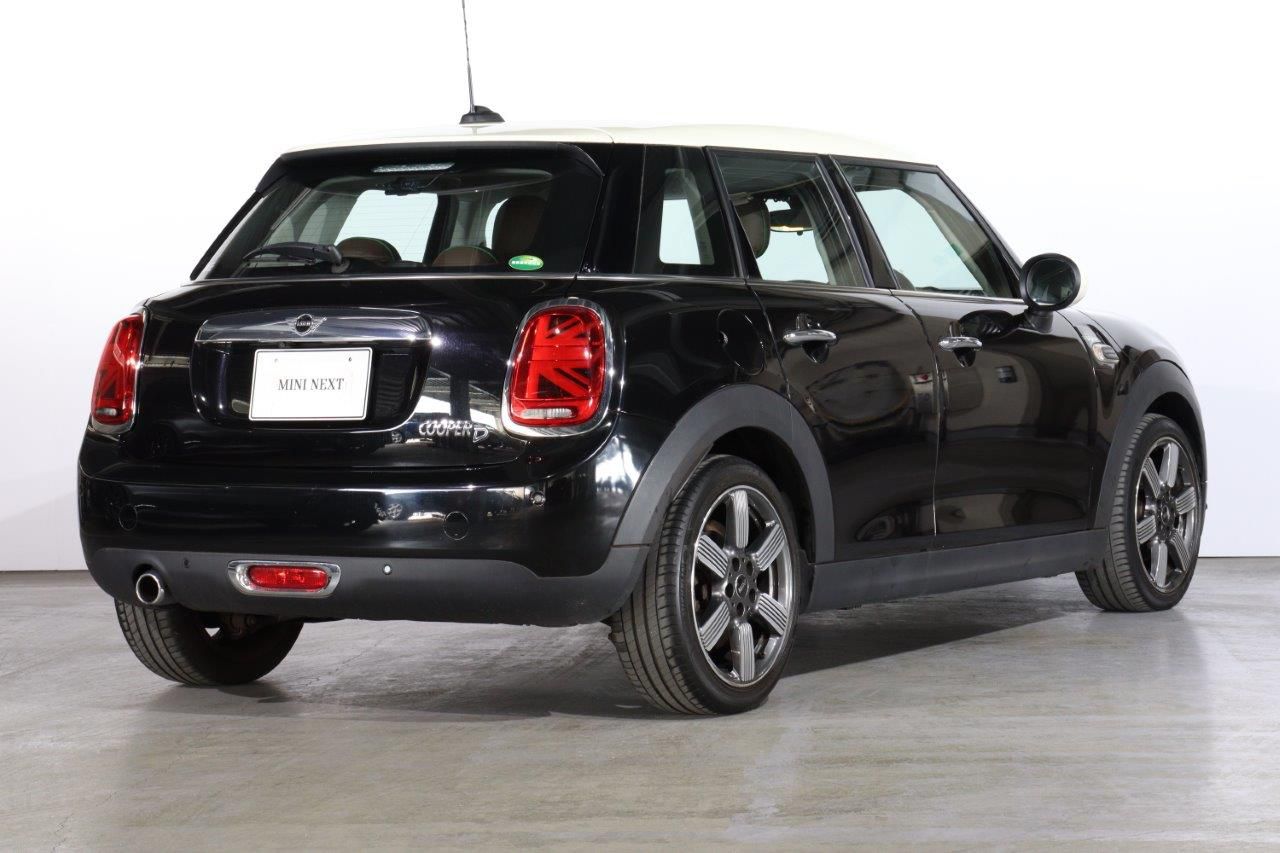 F55 COOPER D (AT)