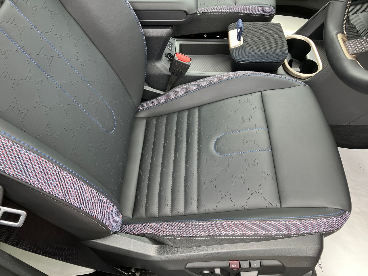 U25 MINI Countryman E