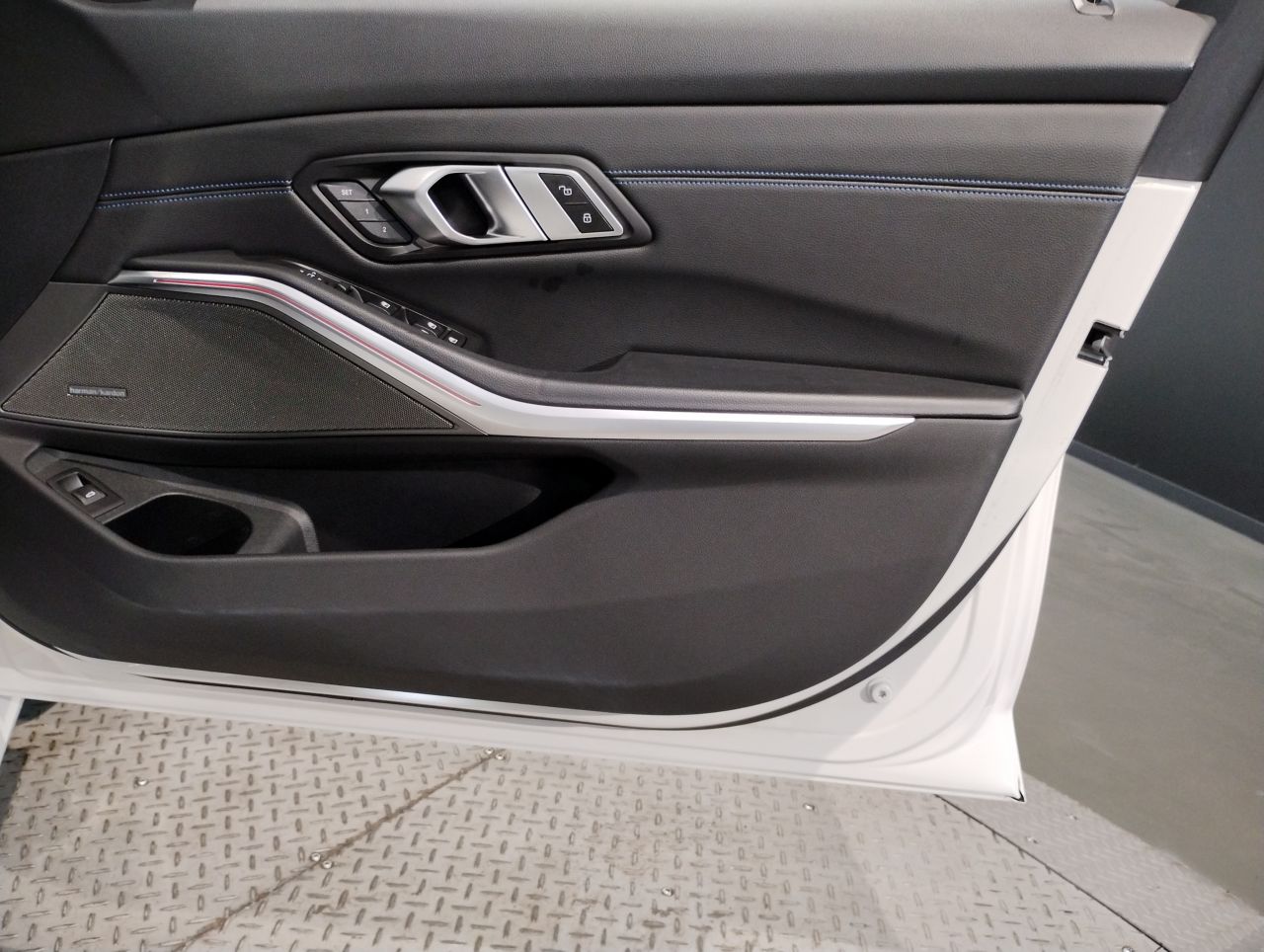 G20 M340i xDrive Saloon RHD