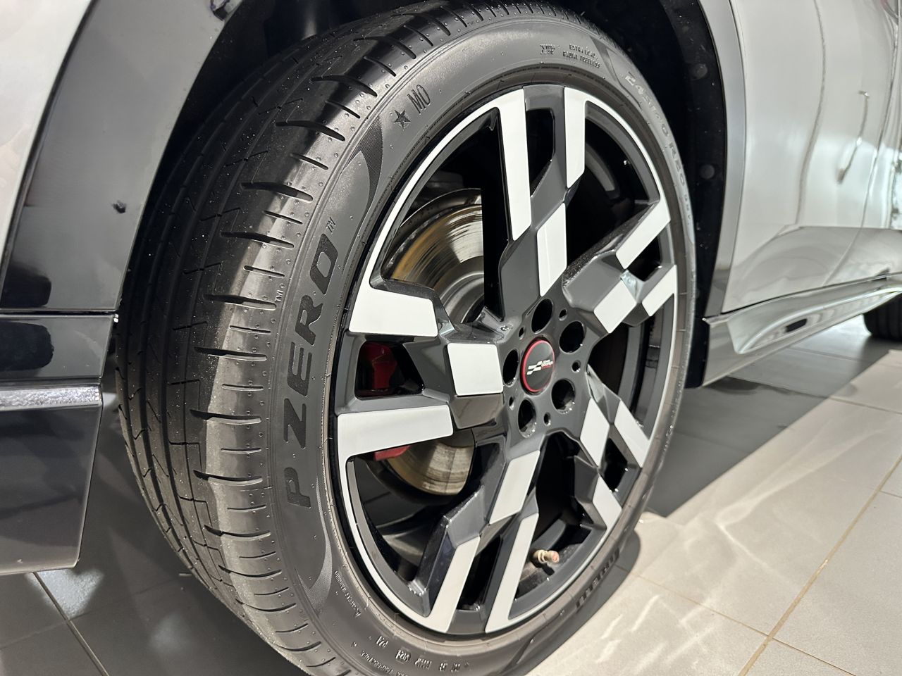 U25 MINI John Cooper Works Countryman ALL4