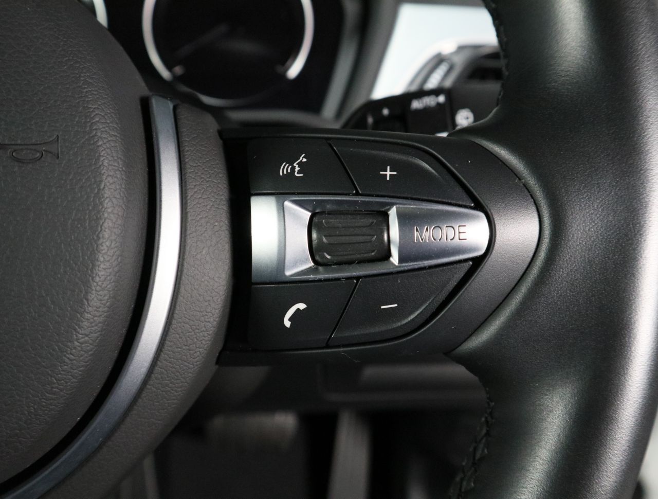 X1 sDrive18i RHD