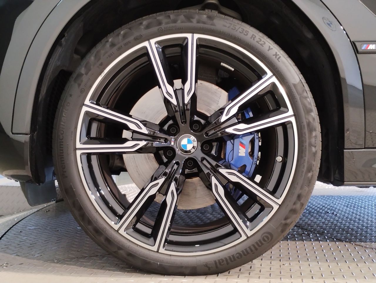 X6 M60i xDrive RHD