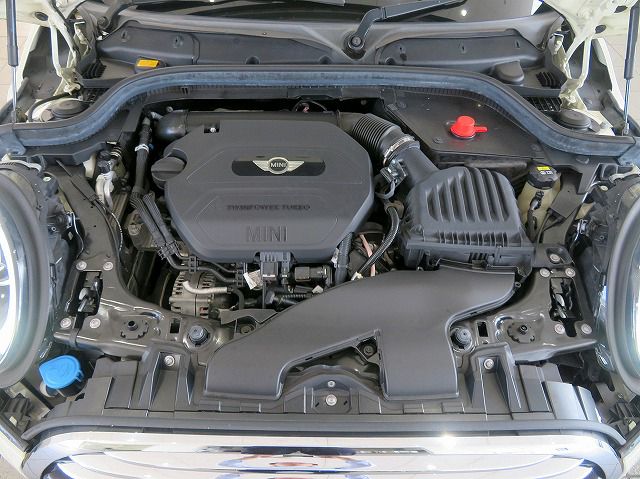 F55 COOPER D (AT)