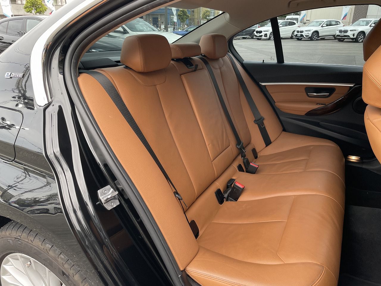 330E IPERFORMANCE SEDAN RHD