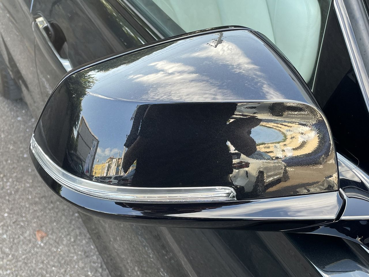 330E IPERFORMANCE SEDAN RHD