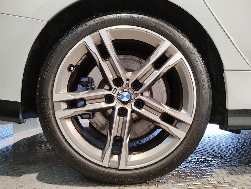 F4* **35i xDrive **** ***** B48 2.0i