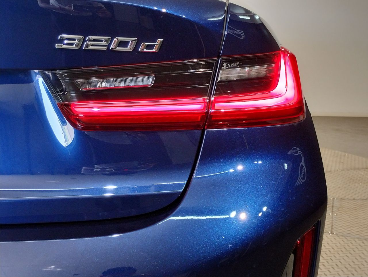 320d xDrive Berline RHD