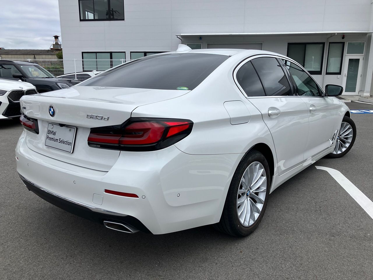 520d xDrive Sedan RHD