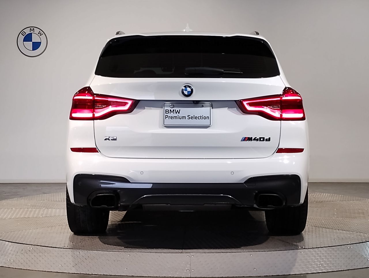 X3 M40d RHD