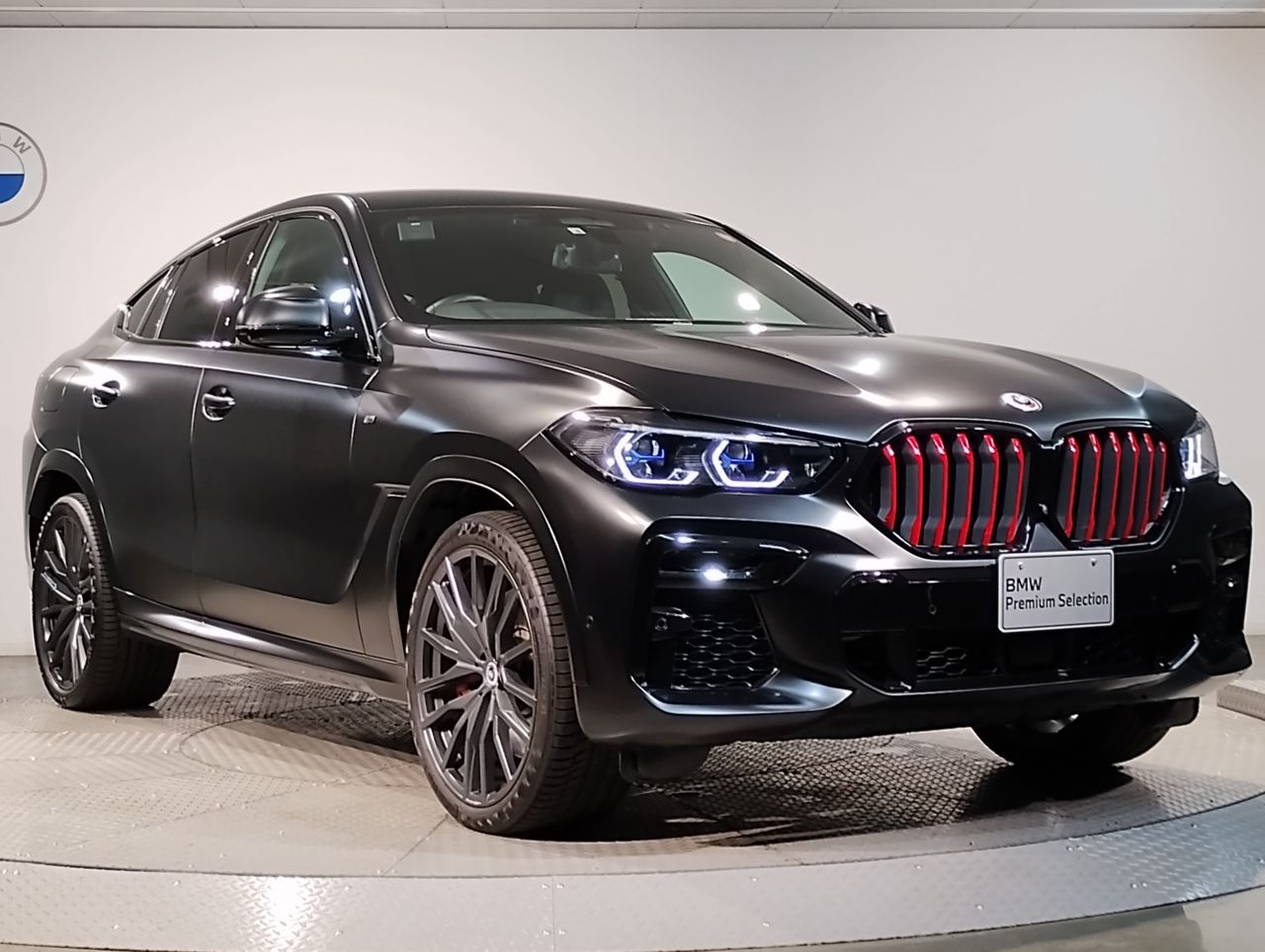X* M50i RHD