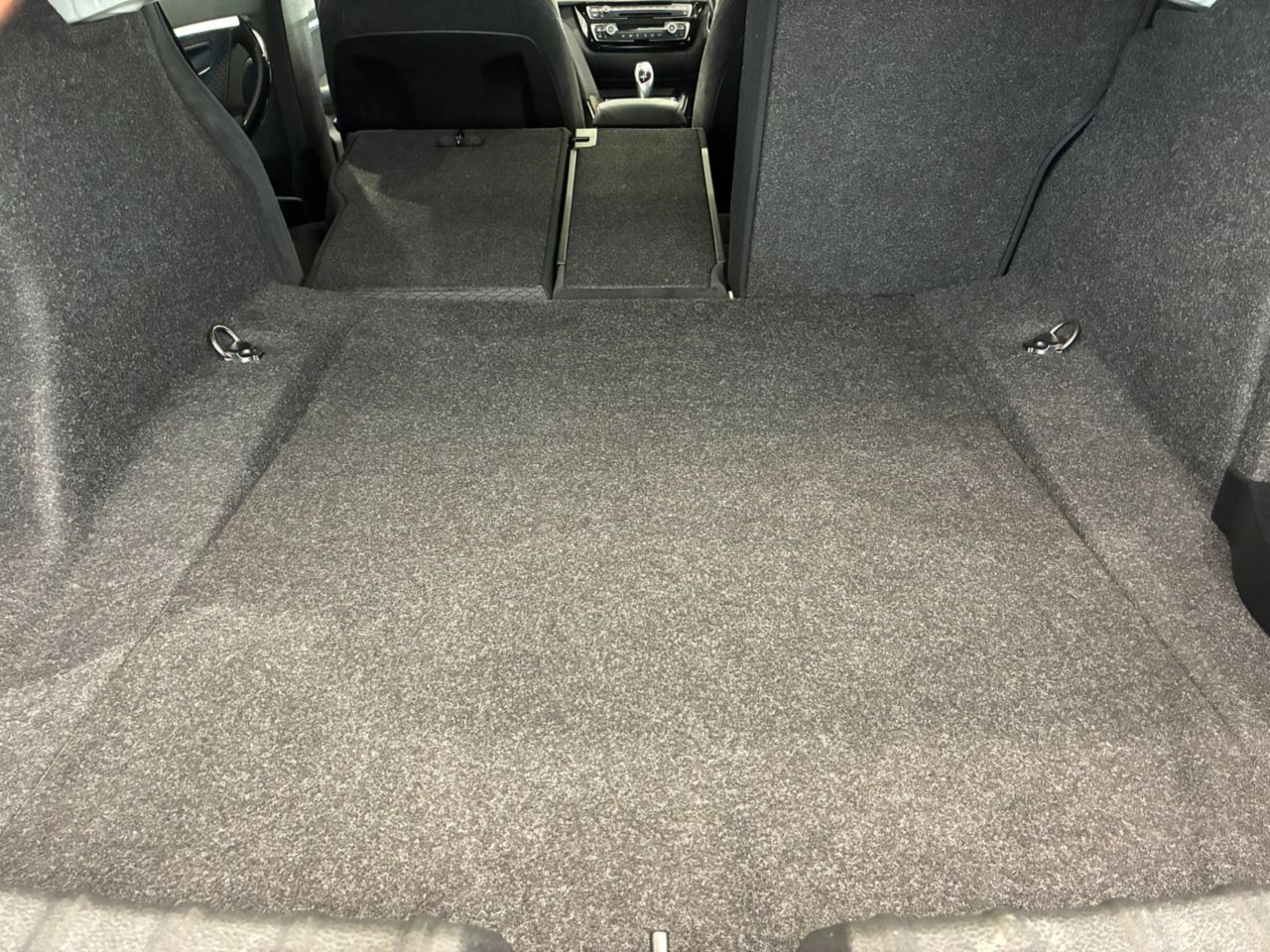 320D SEDAN RHD
