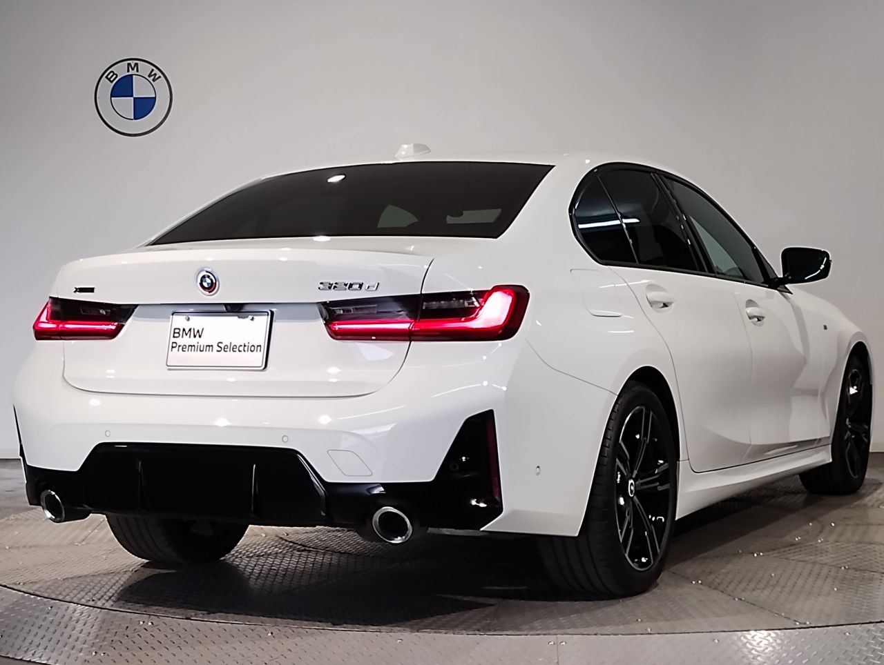 320d xDrive Berline RHD