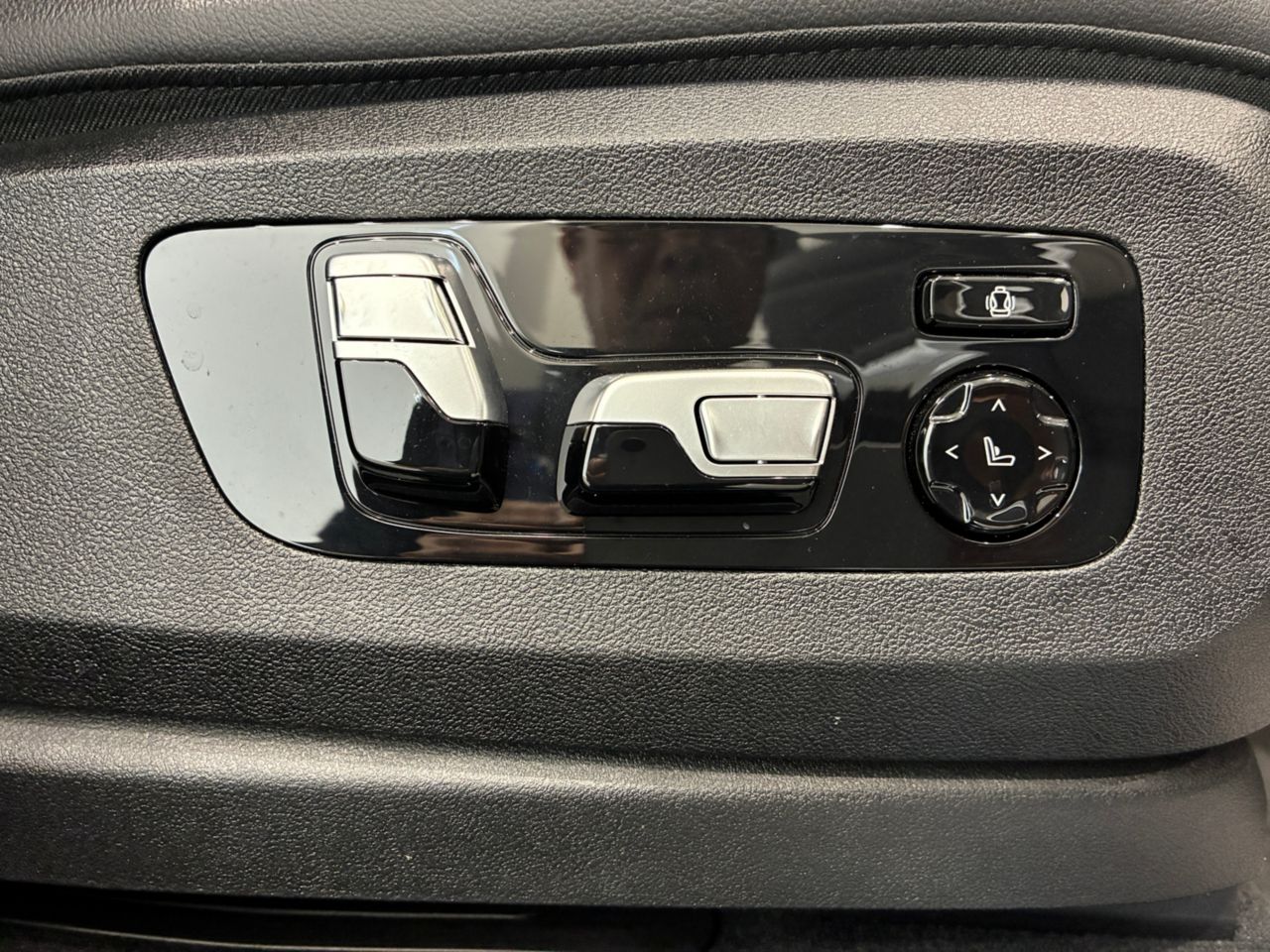 G05 X5 xDrive45e xLine XB1 PHEV