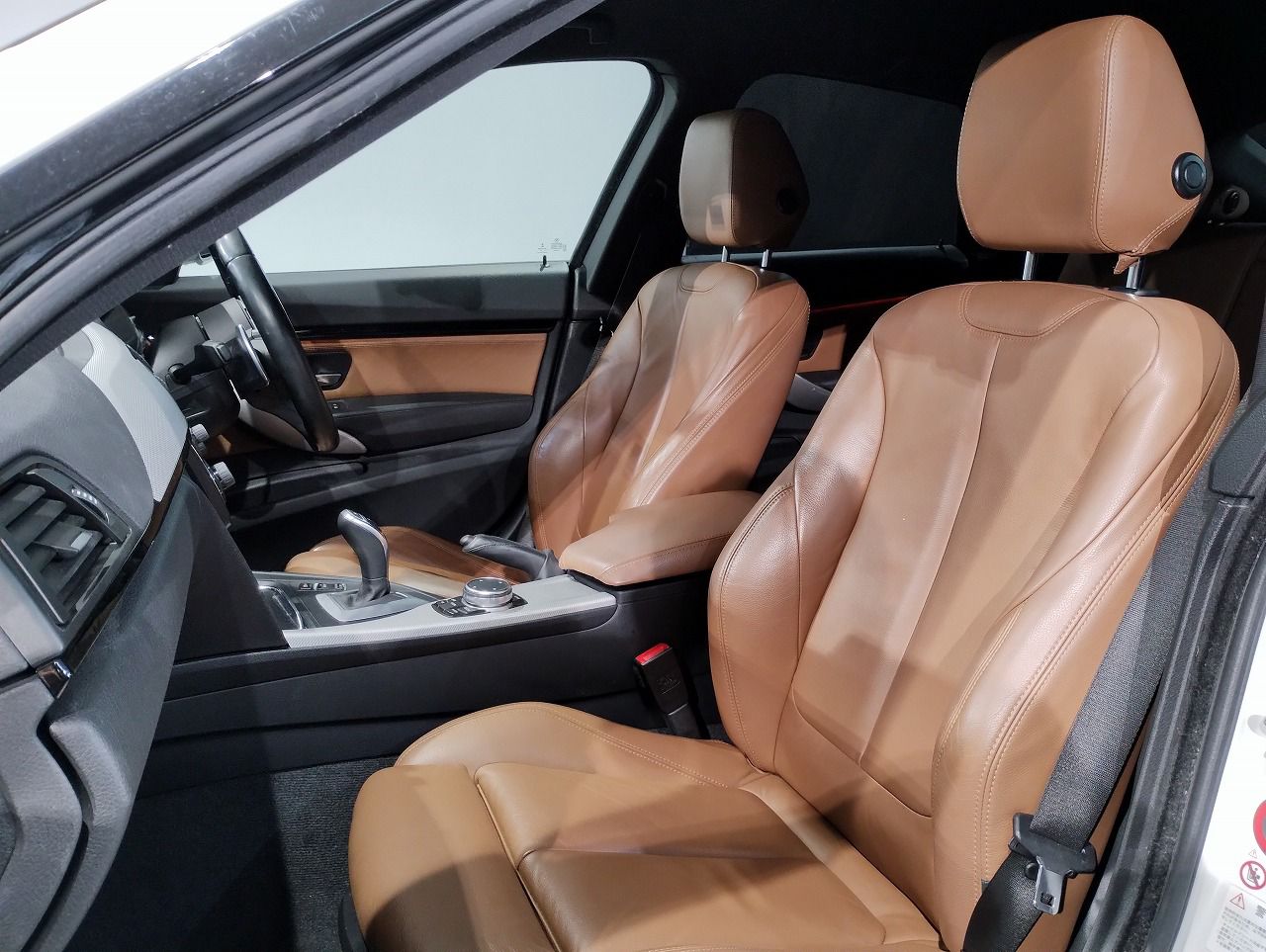 320I GRANTURISMO RHD