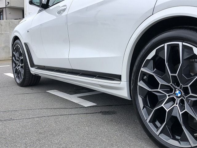 X7 xDrive40d RHD US