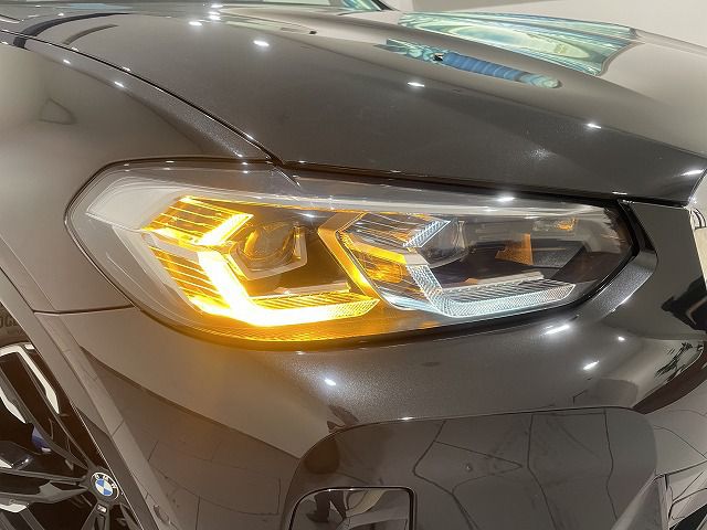 G01 X3 M40d RHD LCI