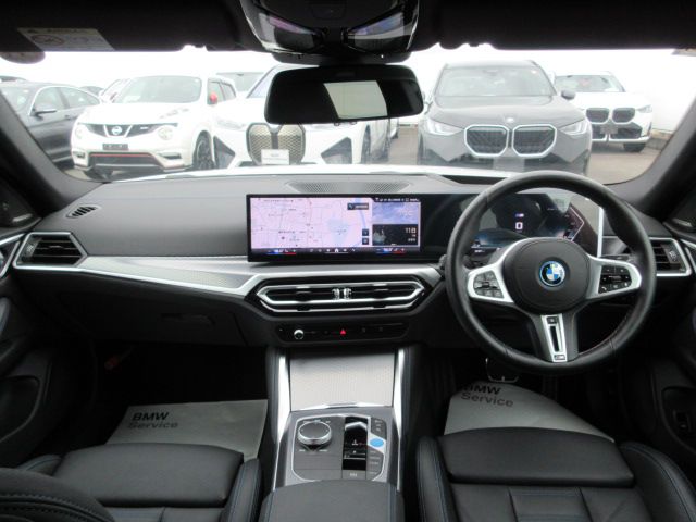G26 i4 M50 RHD