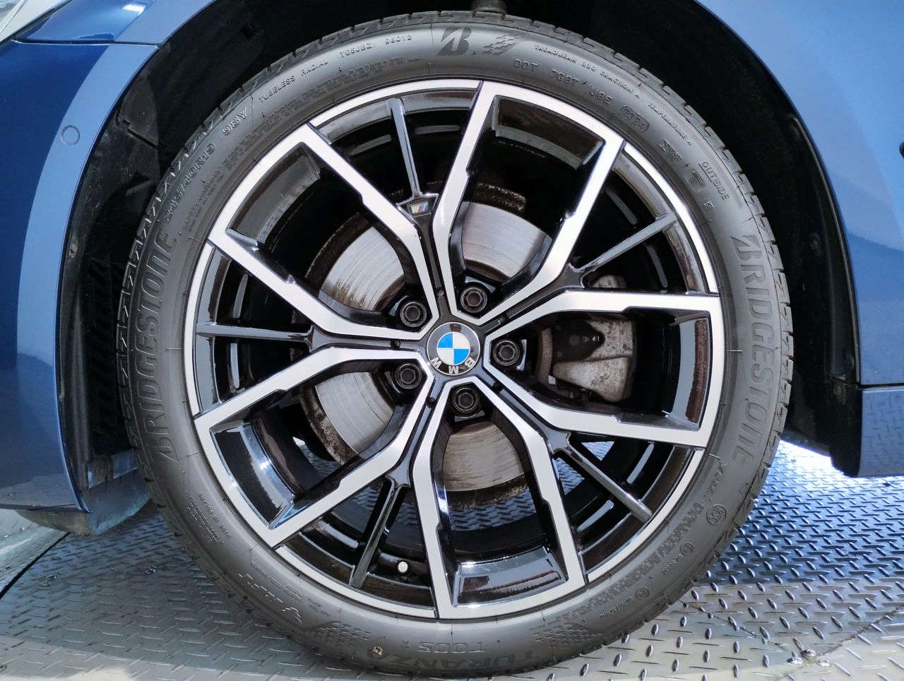 520d xDrive Sedan RHD