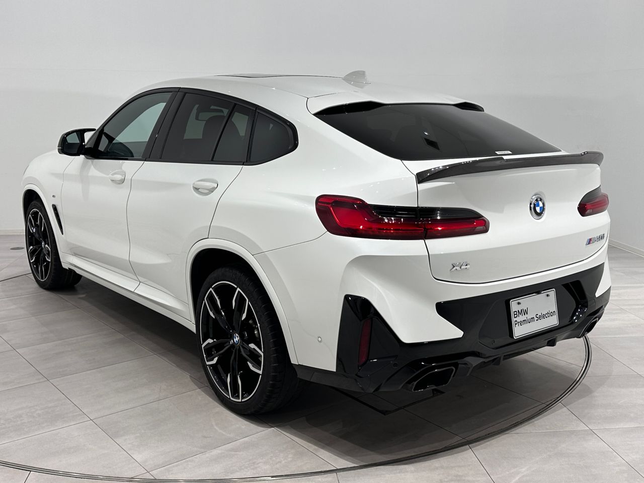 G02 X4 M40i RHD LCI
