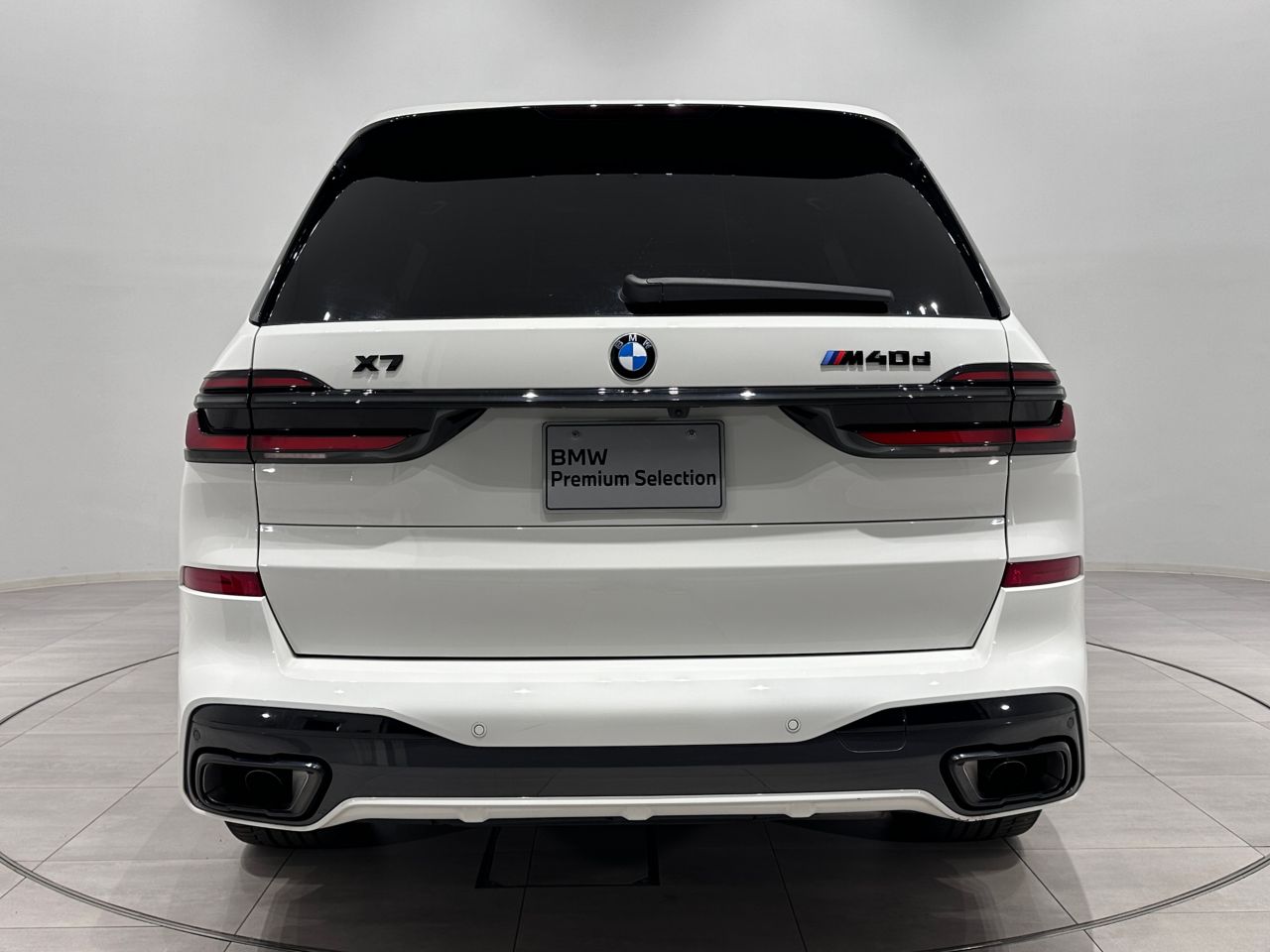 X7 xDrive40d RHD US