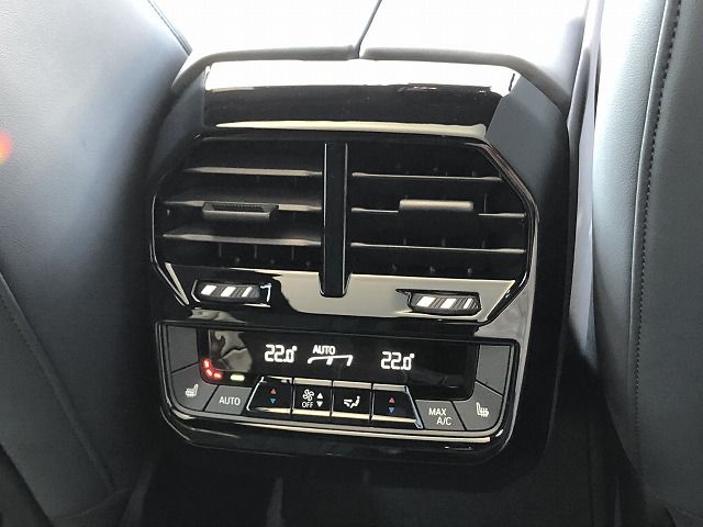 i20 iX xDrive50