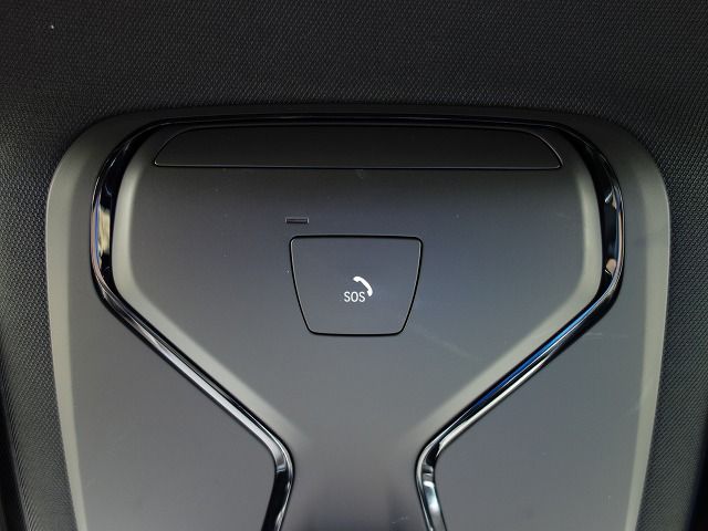 320d xDrive Berline RHD
