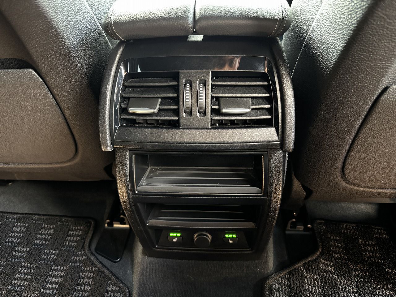 X6 XDRIVE 50I RHD